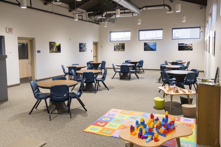 santa-cruz-rountree-family-room