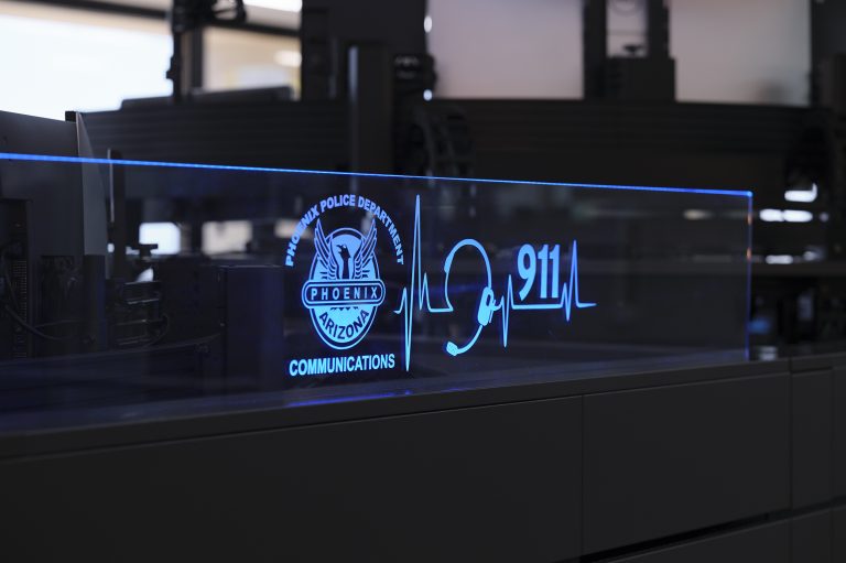 city-of-phoenix-100-w-washington-911-sign